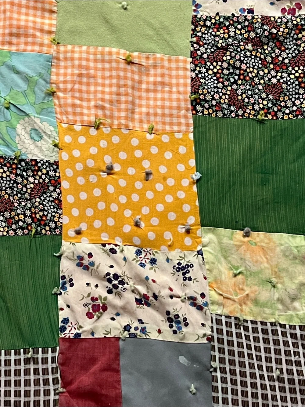 Vintage TLC Patchwork Cotton Quilt - Multicolor Floral & Polka Dot Design
